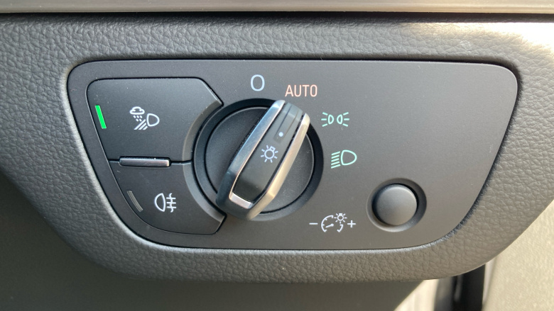 Audi Q5 40 TDI Quattro S Line 5dr S Tronic Diesel Estate